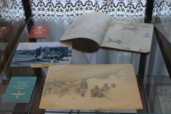 Выставка "Через тернии к звездам" открылась во Владивостоке, Фото с места события собственное