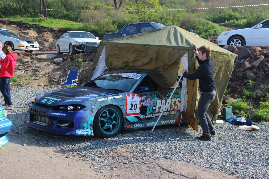 Дрифтеры Приморья задымили "Змеинку" в первый "антитабачный" день, Фото с места события собственное