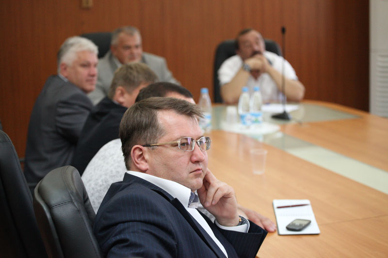 Встреча с депутатами, Фото с места события из других источников