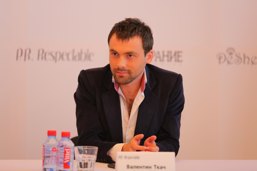 Валентин Ткач, Фото с места события собственное