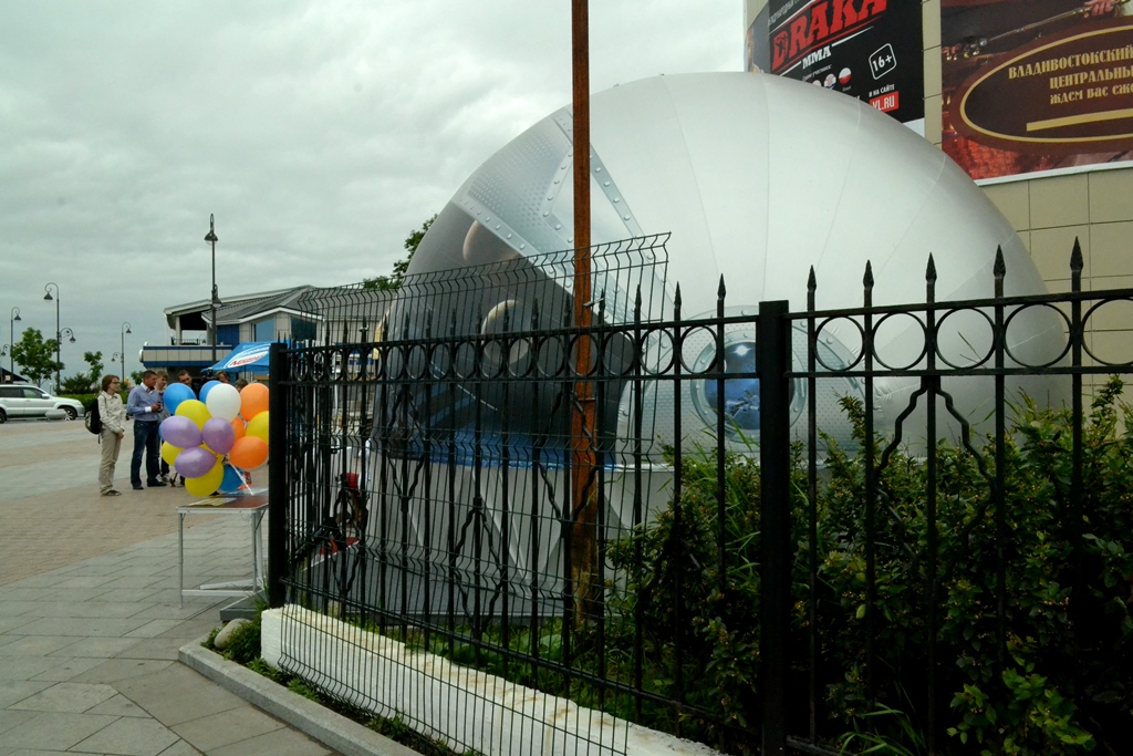 Планетарий пробудет здесь до осени , Фото с места события собственное