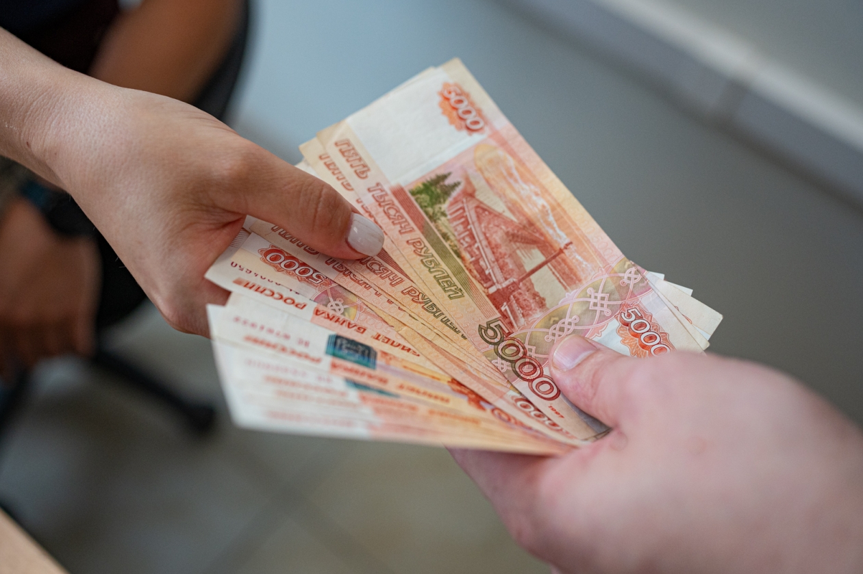 По 10 000 рублей поверх пенсии: для пенсионеров готов новый сюрприз в сентябре - UssurMedia: Лента новостей, 04.09.2023