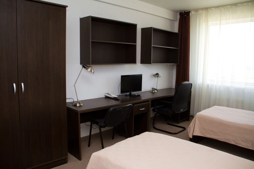 Комната для студента, Фото с места события из других источников