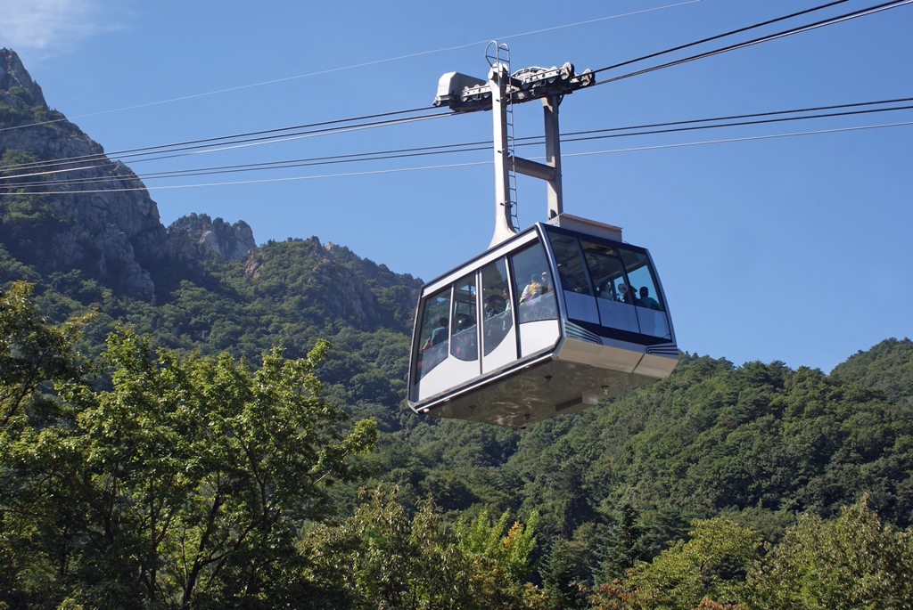 Вагончик вмещает в себя 50 человек, Фото с места события собственное