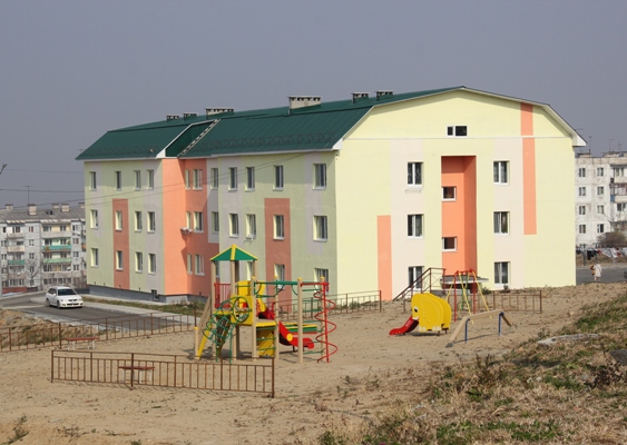 Новый дом для жителей, Фото с места события из других источников