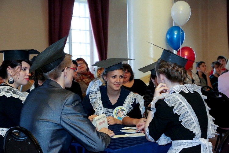 Участники, Фото с места события из других источников