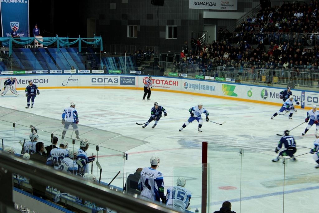 В первом периоде "Адмирал" имел явное превосходство, Фото с места события собственное