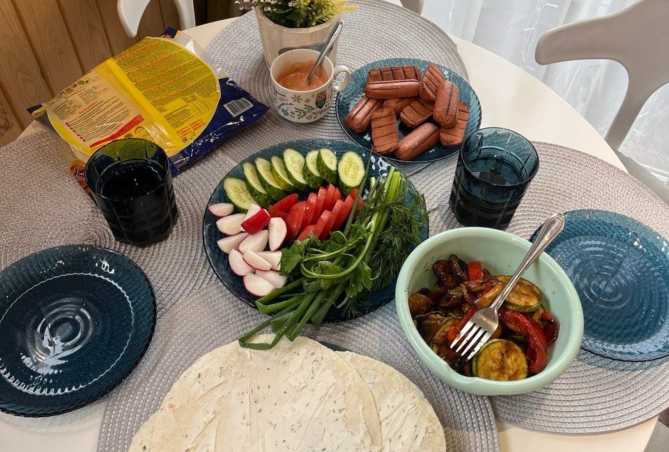 Элитный дачный стол на майские: 3 рецепта для пикника на выходных - соседи обзавидуются - PrimaMedia: Лента новостей, 14.05.2024