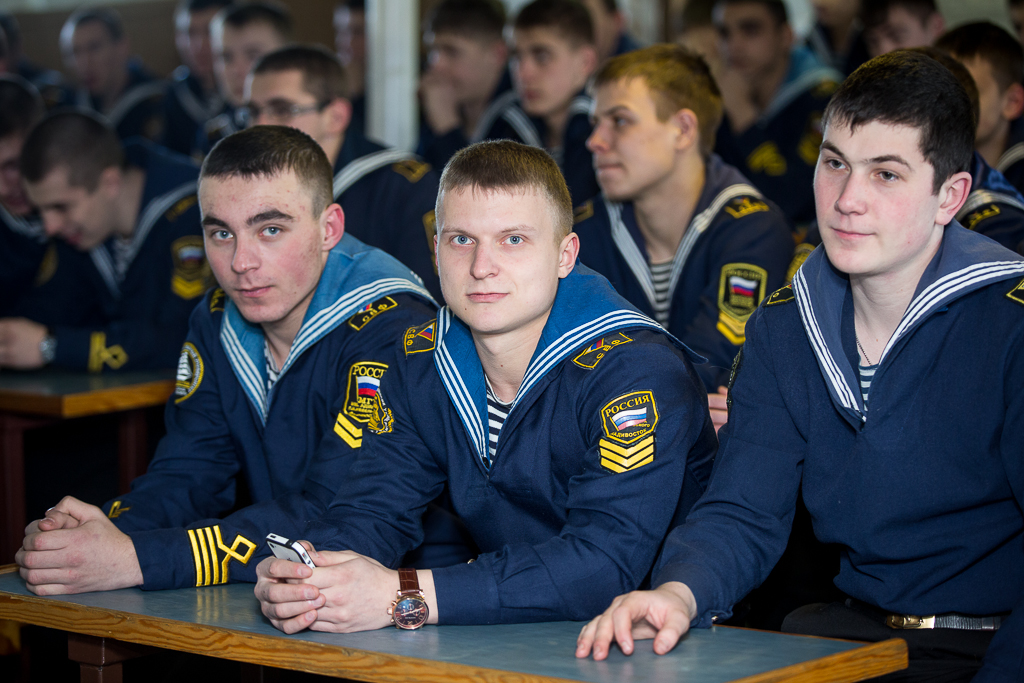 "Надежда" должна покинуть Владивосток 5 февраля, Фото с места события собственное
