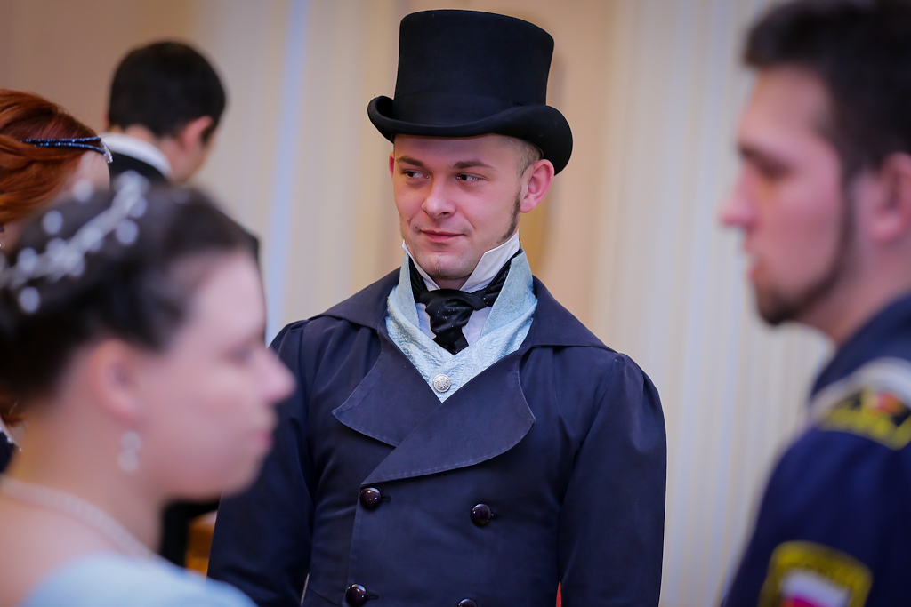 Бал организовали в память адмиралу Невельскому, Фото с места события собственное