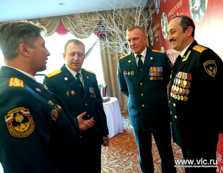 Военнослужащие, Фото с места события из других источников