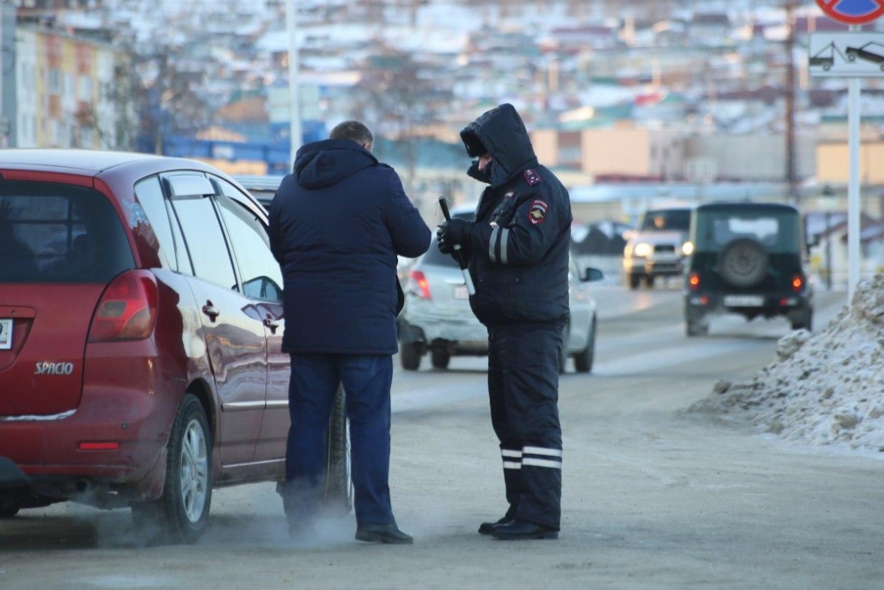 Заставят сдирать: водителям запретили устанавливать популярный автоаксессуар - UssurMedia: Лента новостей, 01.10.2024