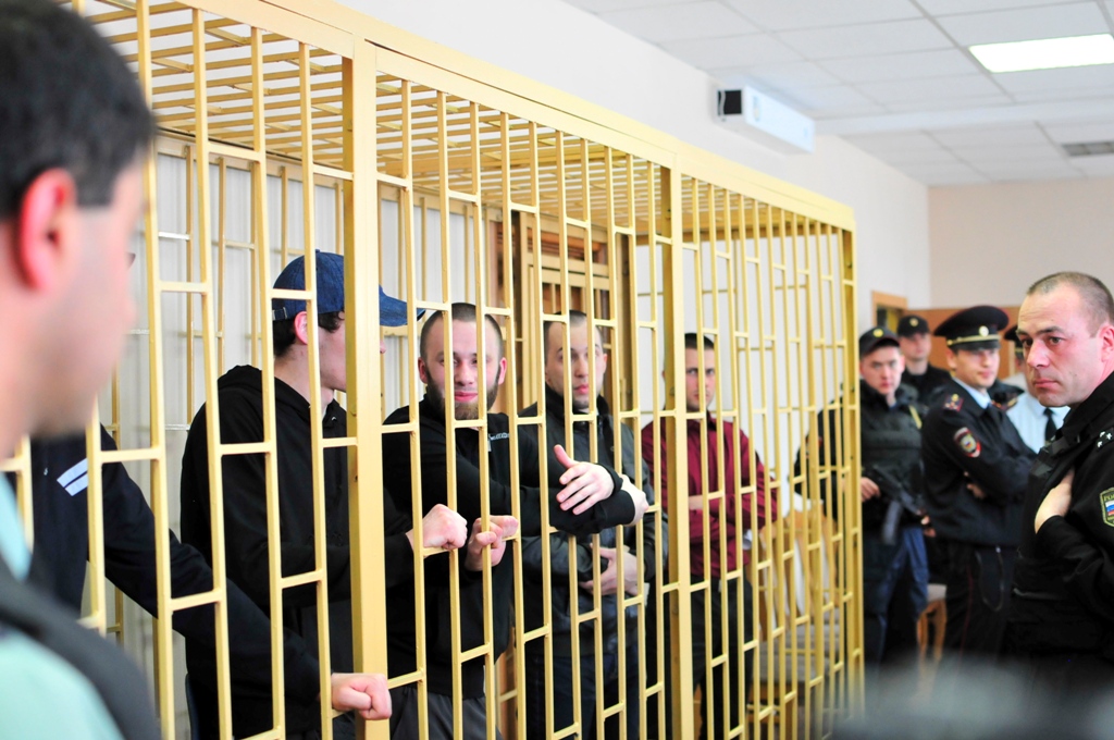 Кировской банде вынесли приговор, Фото с места события собственное