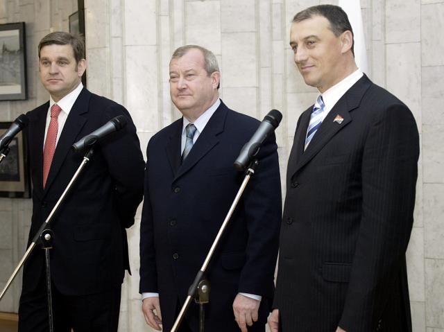 Константин Пуликовский (в центре) С Сергеем Дарькиным и Сергеем Сопчуком, Фото с места события из других источников