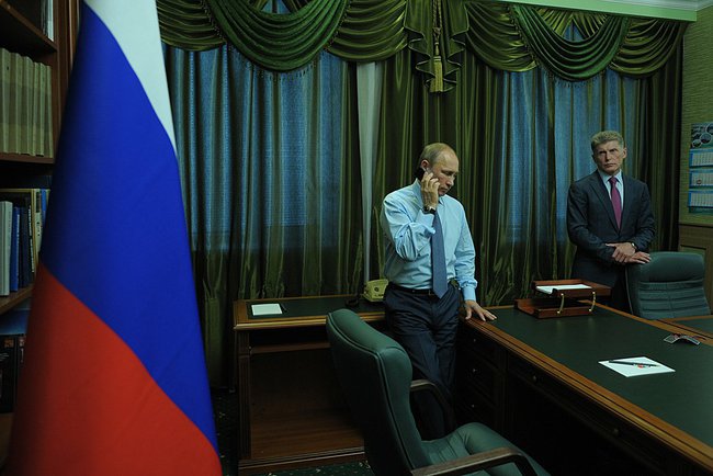 Владимир Путин, Фото с места события из других источников