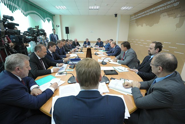 Совещание о ходе ликвидации последствий наводнения на Дальнем Востоке, Фото с места события из других источников
