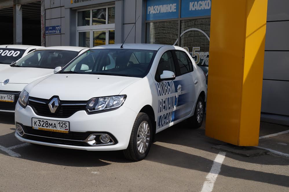Renault Logan во Владивостоке, Фото с места события из других источников