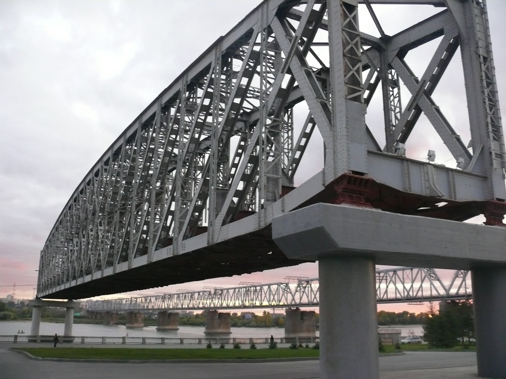 Памятник мосту в Новосибирске, Фото с места события собственное