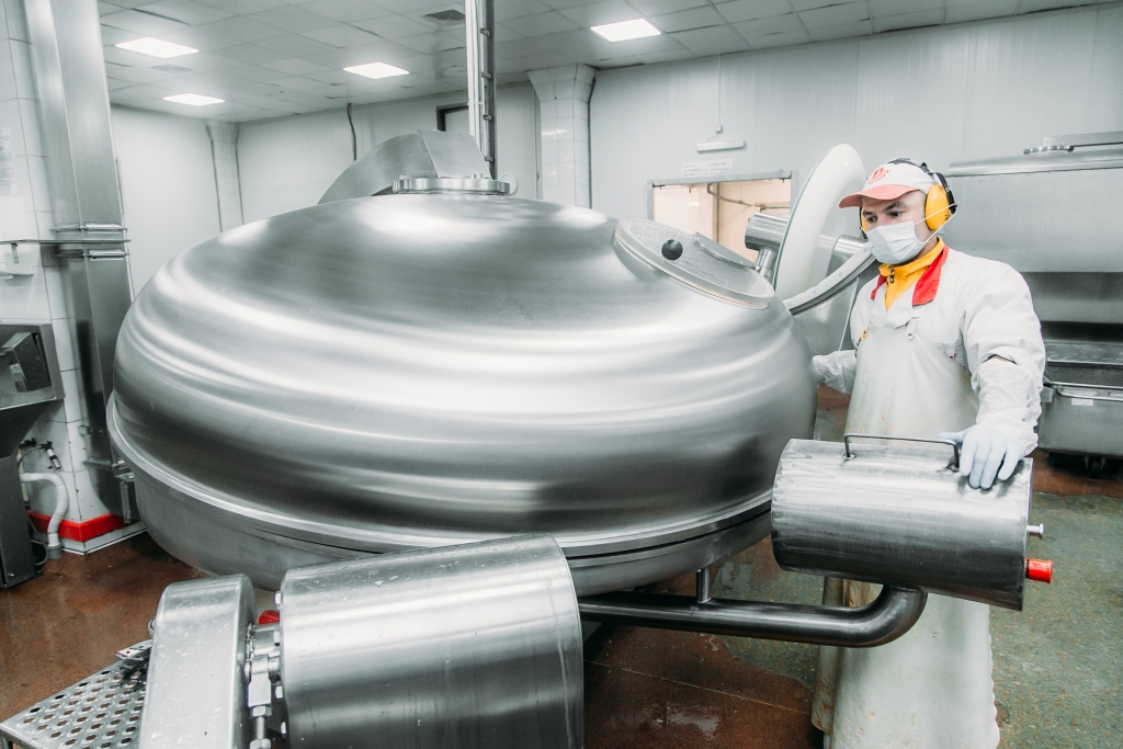 Готовится фарш для классической "Молочной" ГОСТ, Фото с места события собственное