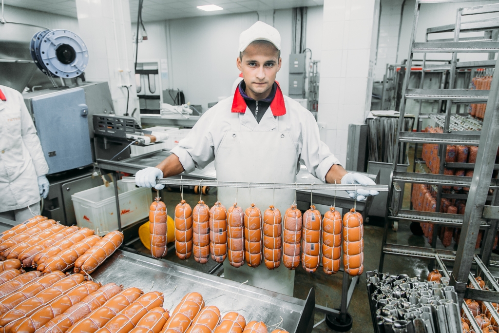 Участок формовки колбас, Фото с места события собственное