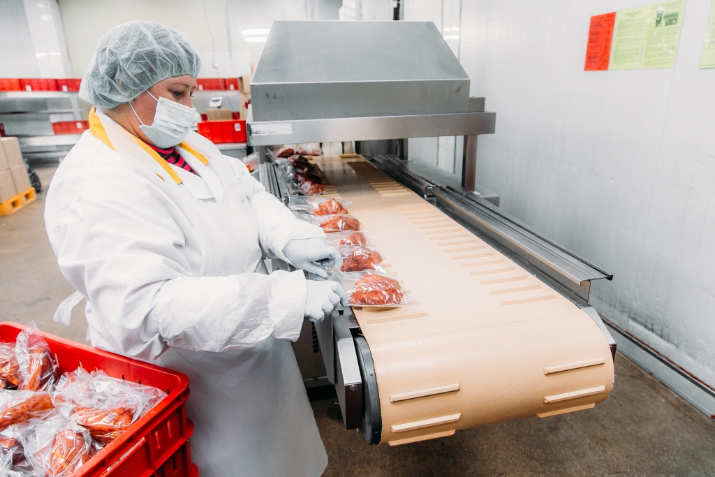 Цех упаковки, Фото с места события собственное