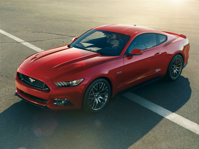 Новый Ford Mustang, Фото с места события из других источников