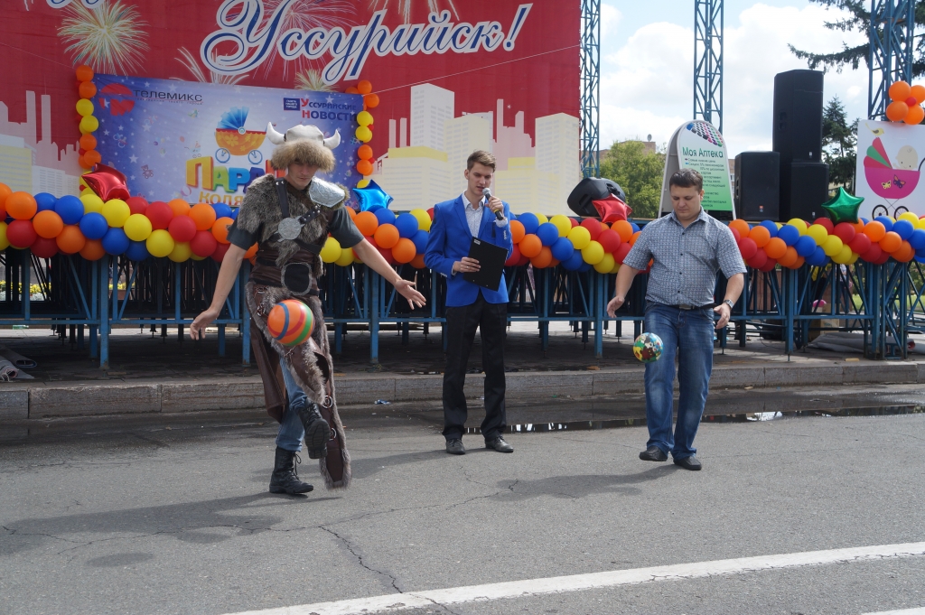 В конкурсах участвовали мамы и папы, Фото с места события собственное
