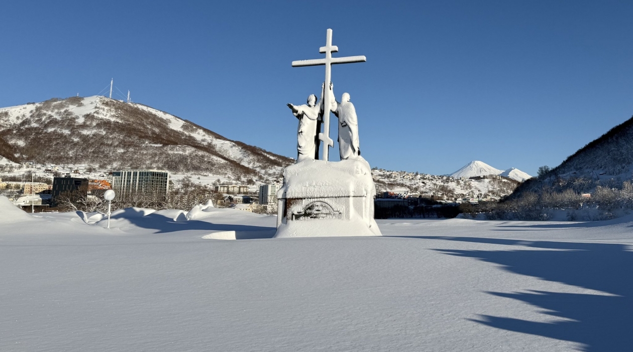 Памятник апостолам Петру и Павлу ИА KamchatkaMedia