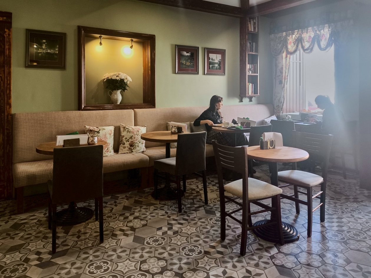 Бывшая английская пекарня стала чайной гостиной Андрей Сухарьков. ИА PrimaMedia