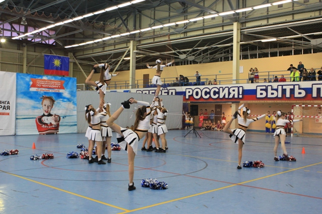 Цунами - Владивосток, Фото с места события собственное