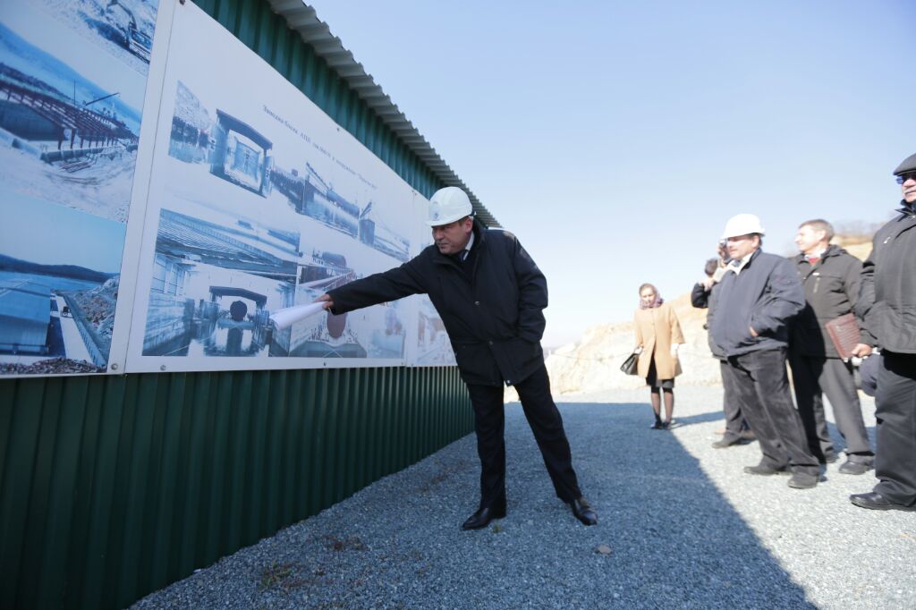 Из первых уст, Фото с места события собственное