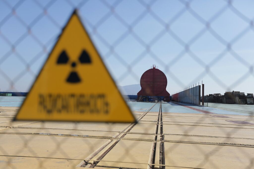 Спецобъект в бухте Разбойник — место безопасного хранения реакторных отсеков АПЛ, Фото с места события собственное