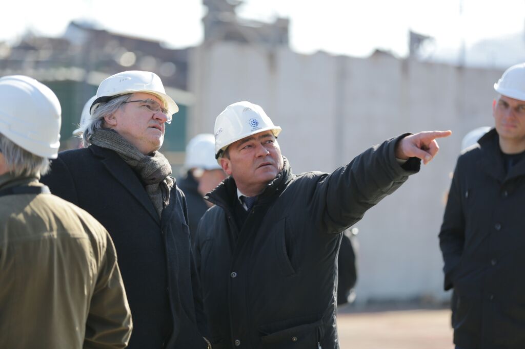 Руслан Котенко: Главная работа еще впереди, Фото с места события собственное