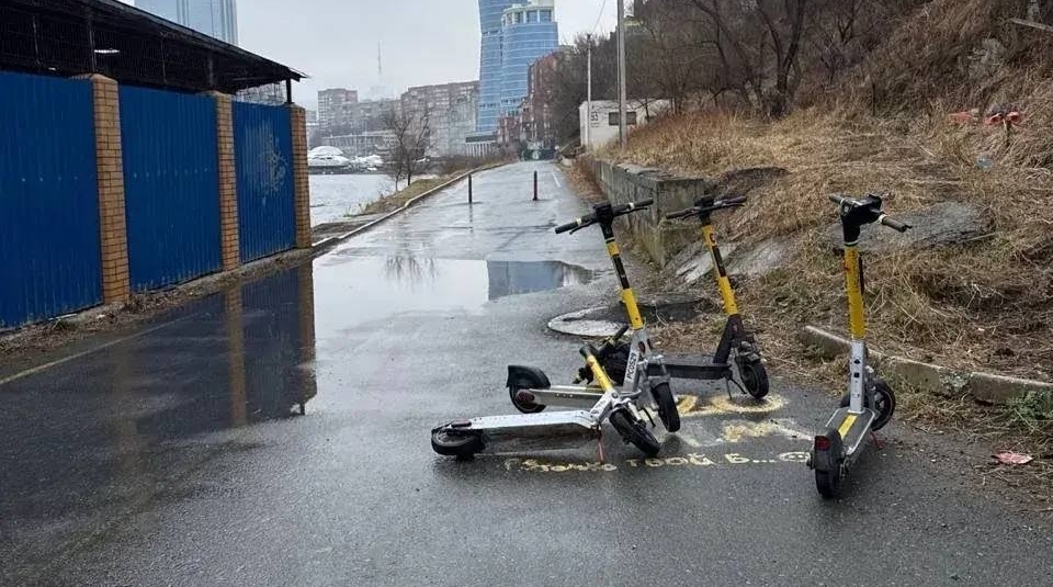 Владельцы арендных самокатов проигнорировали ограничения во Владивостоке Пресс-служба МЦУ Владивостока. 