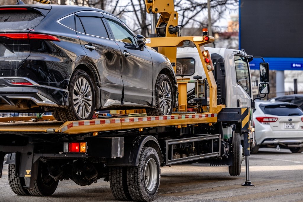 Почти 90 машин эвакуировали во Владивостоке с начала апреля Пресс-служба администрации Владивостока