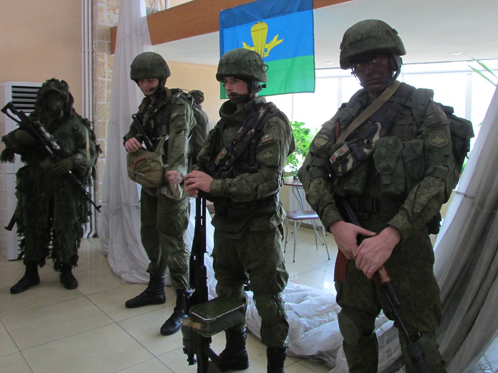 Амуниция ВДВ, Фото с места события собственное