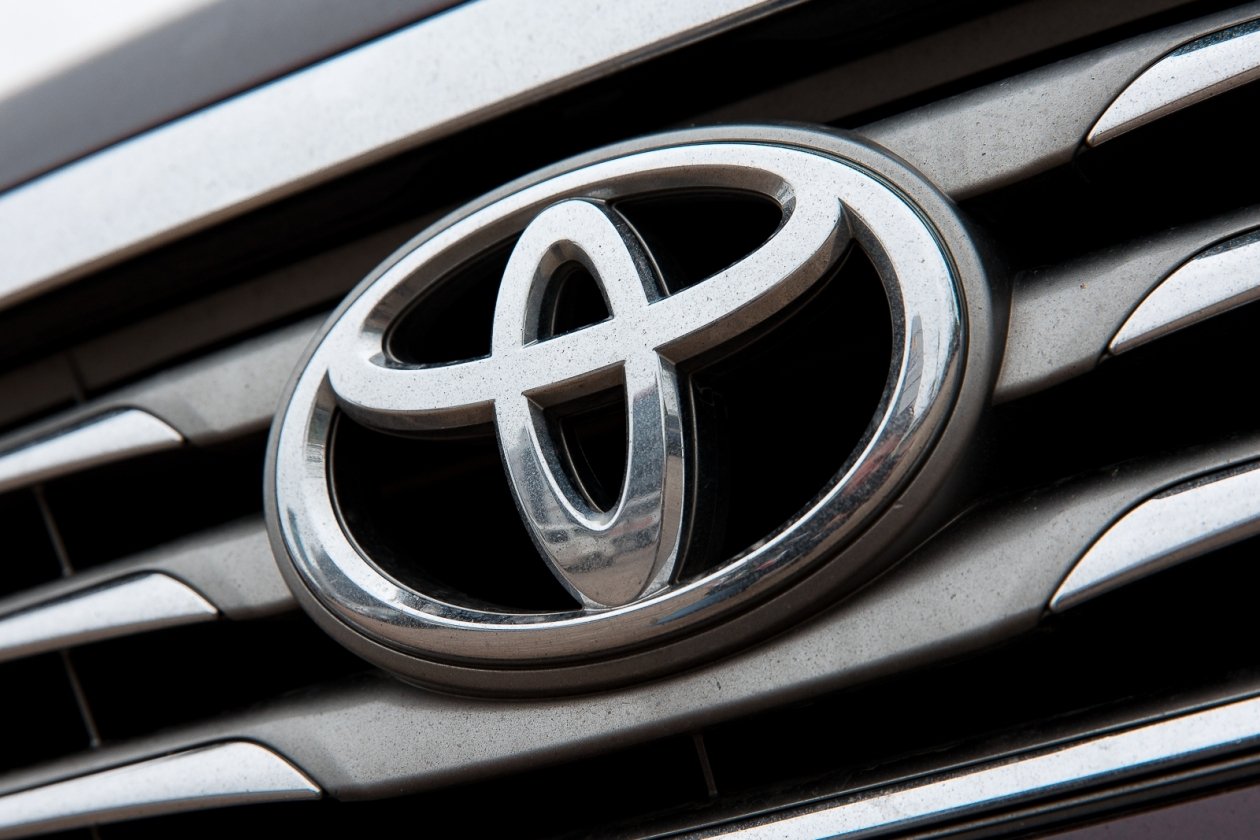 Значок Toyota Илья Аверьянов, ИА PrimaMedia
