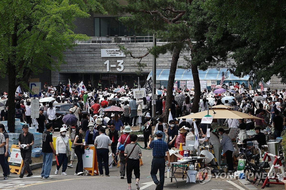 Yonhap (18+)