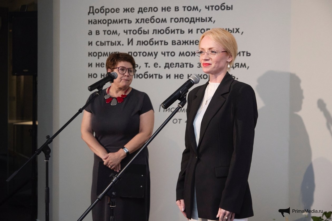 Анна Синявина