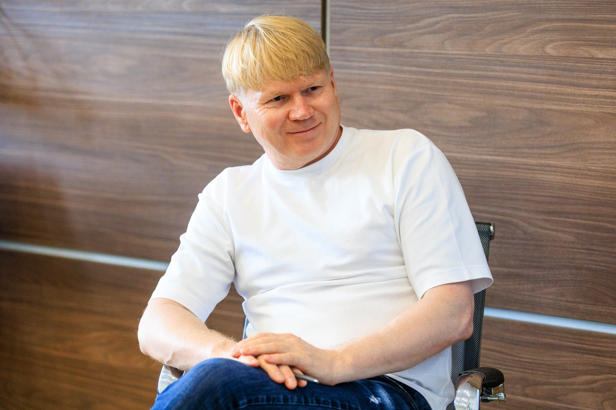 Виктор Суханов
