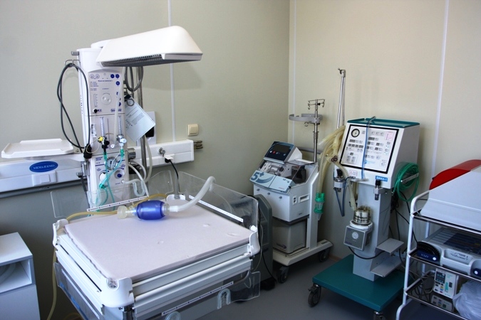 Родильное отделение в Артеме пополнилось новым современным оборудованием, Фото с места события из других источников