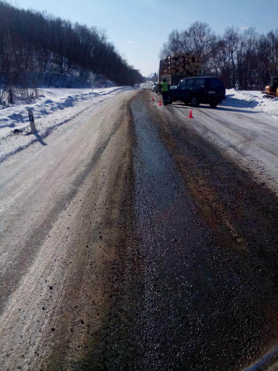 Снежный накат на дороге, Фото с места события из других источников