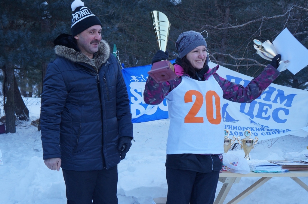 Каюр единственной в России упряжки догов получила главный кубок соревнований, Фото с места события собственное