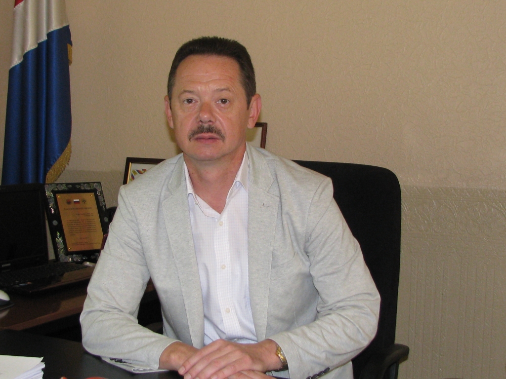 Глава Артема Владимир Новиков, Фото с места события собственное