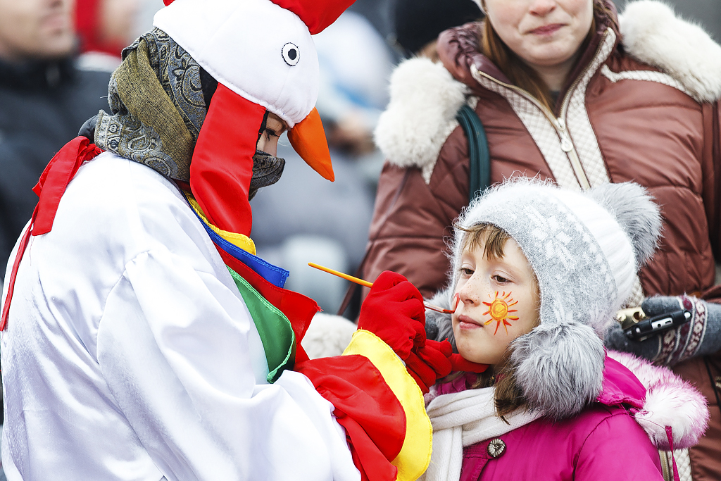 Аквагримм с символикой Масленицы пользовался популярностью у маленьких горожан, Фото с места события собственное