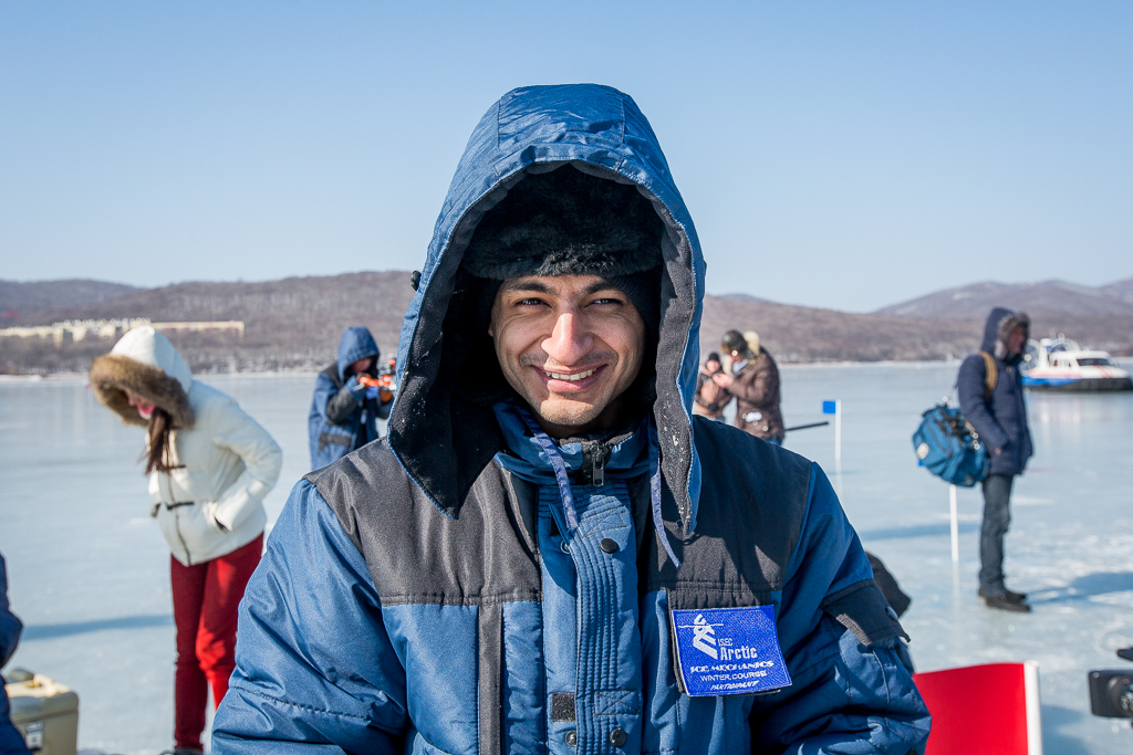 Арпид Дев, Фото с места события собственное