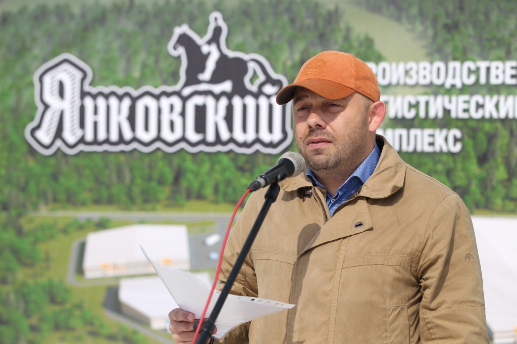 Константин Богданенко, Фото с места события собственное