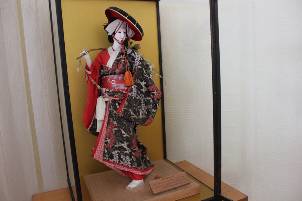 Кукла Фудзи Мусумз, Фото с места события собственное