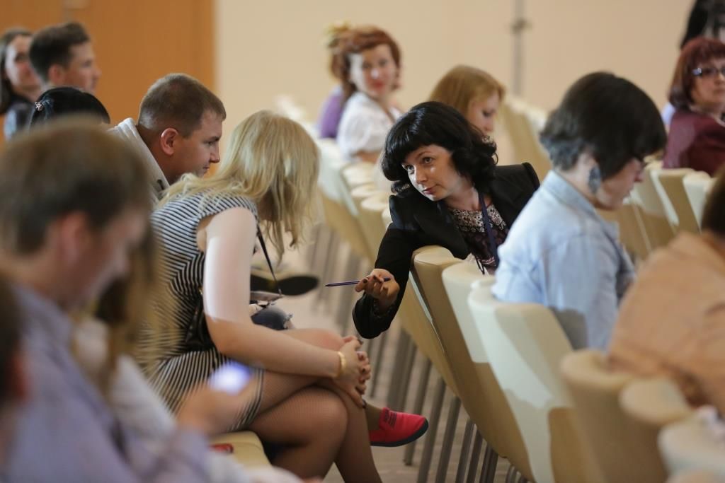 Живое обсуждение насущных вопросов, Фото с места события из других источников