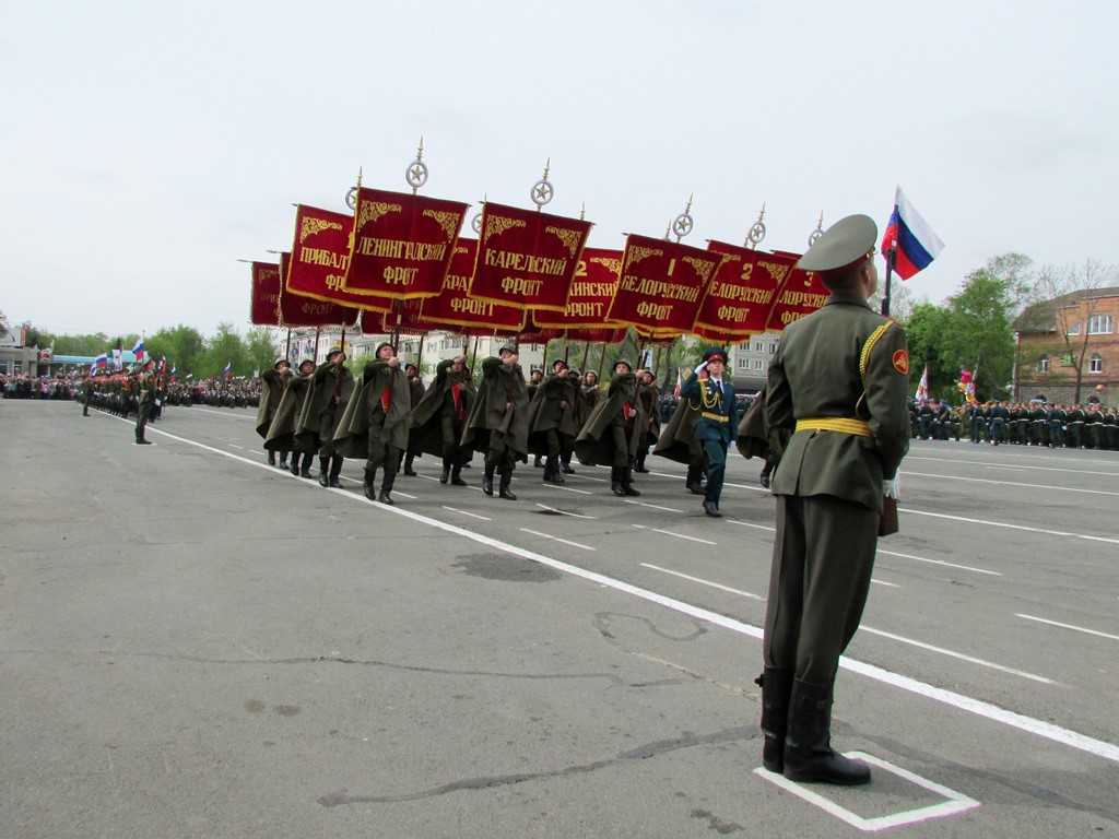 Копии фронтовых штандартов, Фото с места события собственное